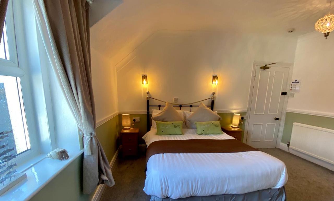 Sunny Bank Guest House Тенби Екстериор снимка