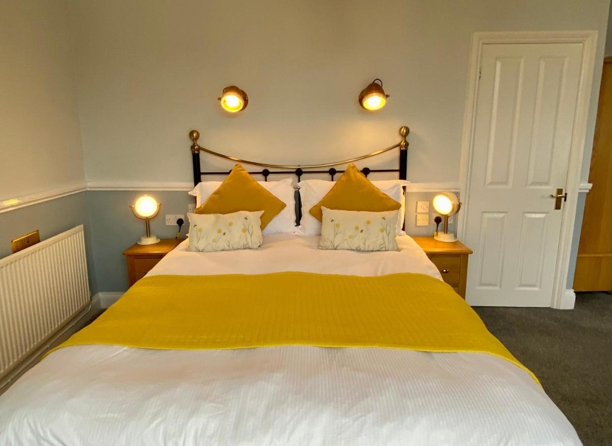 Sunny Bank Guest House Тенби Екстериор снимка